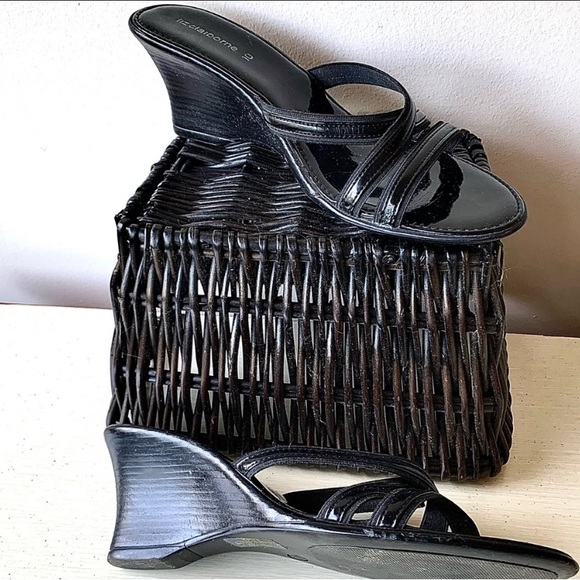 Both Pair Of Designer Sandals $12 Size 10 - Picture 3 of 5